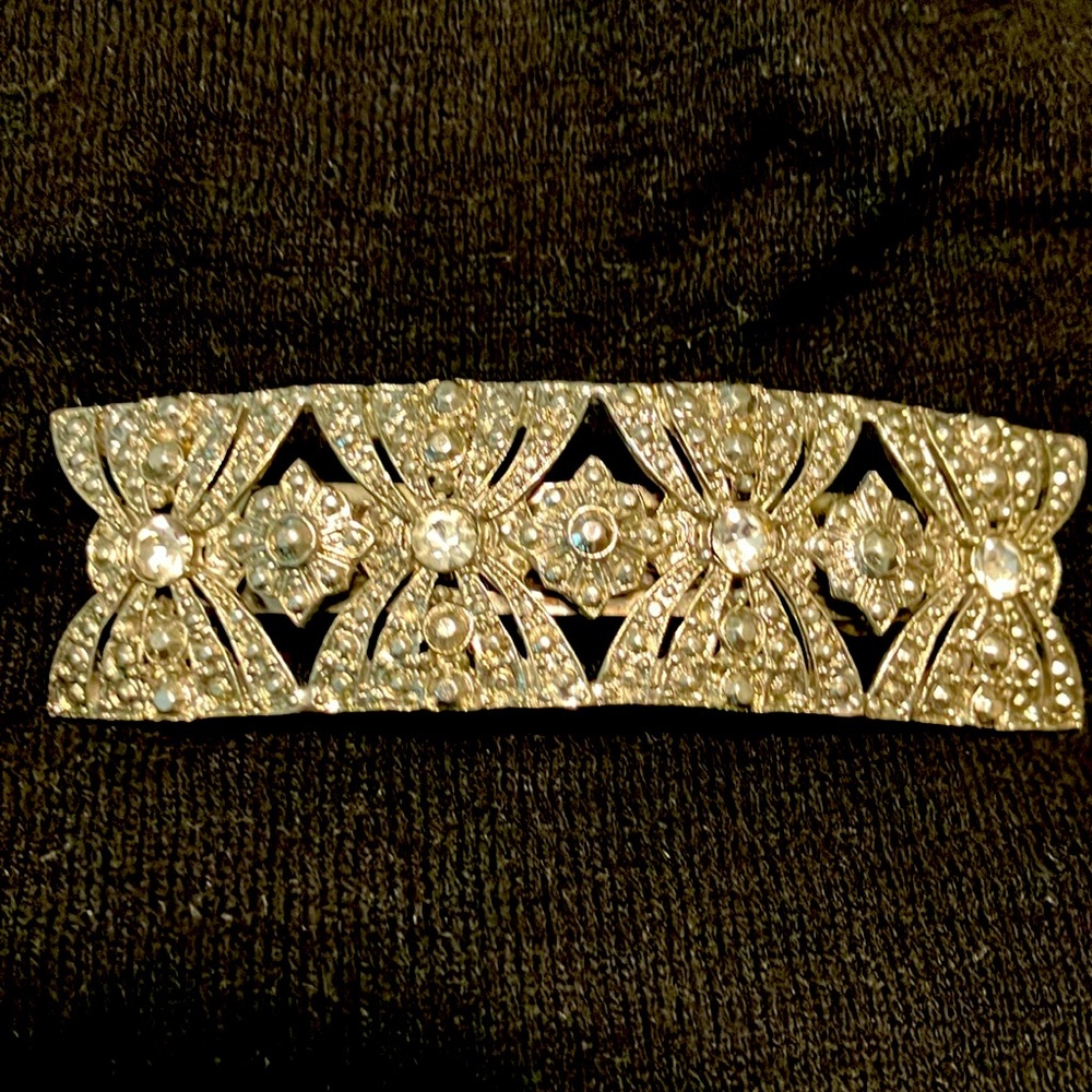 Crystal-Embellished Silver Hair Barrette